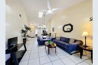 62 Lakepointe Circle, Kissimmee, FL 34743 - Photo 19