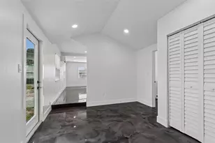 4125 Grove, Saint Petersburg, FL 33705 - Photo 37