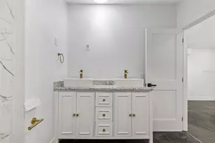 4125 Grove, Saint Petersburg, FL 33705 - Photo 23