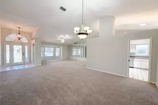 27305 Racquet Cir, Leesburg, FL 34748 - Photo 3