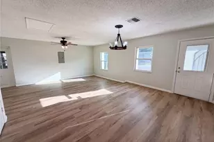 2230 Spring Hollow Dr, Orange City, FL 32763 - Photo 7
