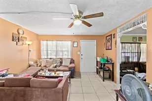1211 Poppy Ave, Orlando, FL 32811 - Photo 9