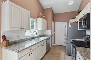 1058 McKinnon Ave, Oviedo, FL 32765 - Photo 11