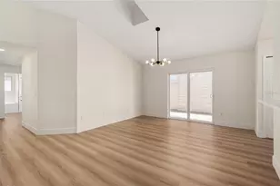 2011 Plainfield Dr, Orlando, FL 32812 - Photo 9