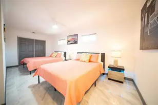 166 Bayside Dr, Clearwater Beach, FL 33767 - Photo 23