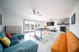 166 Bayside Dr, Clearwater Beach, FL 33767 - Photo 17
