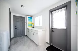166 Bayside Dr, Clearwater Beach, FL 33767 - Photo 11