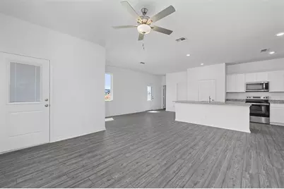 568 Bay Leaf Drive, Poinciana, FL 34759 - Photo 9