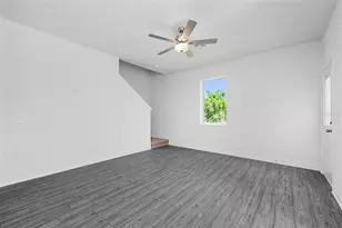 571 Bay Leaf Dr, Poinciana, FL 34759 - Photo 5