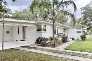 552 Palencia Pl, Lakeland, FL 33803 - Photo 5