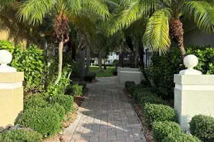 6536 Moorings Point Cir, Lakewood Ranch, FL 34202 - Photo 3