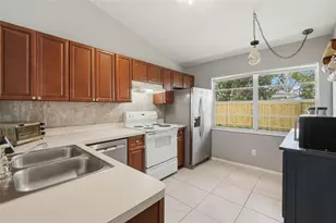 7828 Wortham Ct, Orlando, FL 32825 - Photo 9