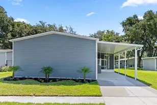 25124 Huckleberry Wy, Astatula, FL 34705 - Photo 3