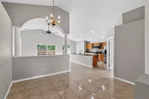 725 Robin Ct, Kissimmee, FL 34759 - Photo 9