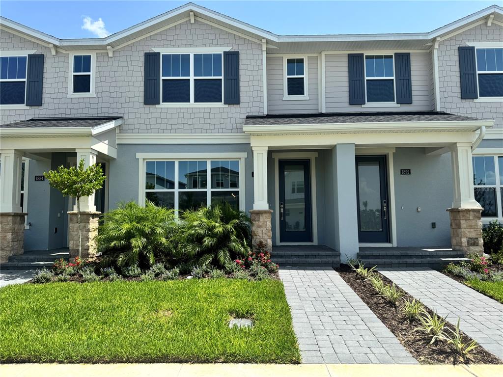 1888 Crowncrest Dr - 1888 Crowncrest Dr, Apopka, FL 32703 Luxury Property | Jose Angel Pina