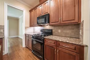 1331 Country Club Oaks Cir, Orlando, FL 32804 - Photo 11