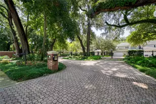 1331 Country Club Oaks Cir, Orlando, FL 32804 - Photo 51