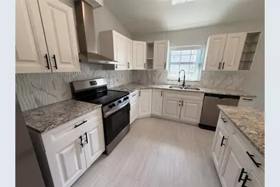 319 Avenue A NE, Winter Haven, FL 33881 - Photo 3