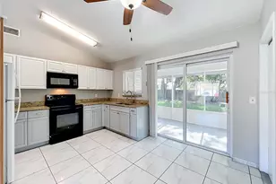 12929 Ohio Woods Ln, Orlando, FL 32824 - Photo 7