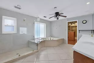 306 Oak Estates Dr, Orlando, FL 32806 - Photo 23