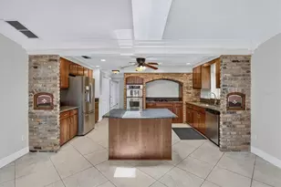 306 Oak Estates Dr, Orlando, FL 32806 - Photo 13