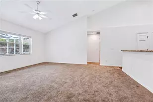 2302 Lyncrest Ct, Valrico, FL 33596 - Photo 3