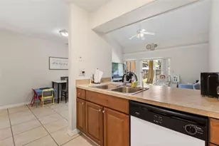 12250 Huntsman Ln, Orlando, FL 32826 - Photo 5