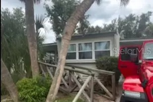 11734 Hickory Ln, Tavares, FL 32778 - Photo 1