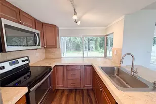 3400 Bainbridge Dr, Holiday, FL 34691 - Photo 13