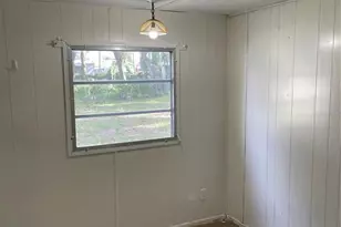 817 Parks St, Wildwood, FL 34785 - Photo 3