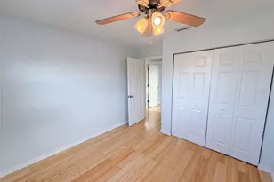 8283 86th Ave, Seminole, FL 33777 - Photo 11