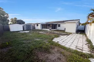 8283 86th Ave, Seminole, FL 33777 - Photo 5