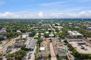2402 Victoria Gardens Ln, Tampa, FL 33609 - Photo 59