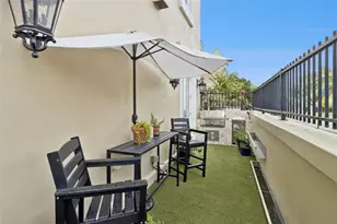 2402 Victoria Gardens Ln, Tampa, FL 33609 - Photo 49