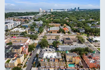 2402 Victoria Gardens Lane, Tampa, FL 33609 - Photo 55