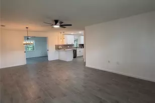 7252 Landover Dr, Zephyrhills, FL 33540 - Photo 13