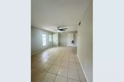 525 Conway Road #108, Orlando, FL 32807 - Photo 5