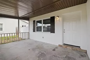 1842 Shore Acres Blvd NE, Saint Petersburg, FL 33703 - Photo 7
