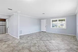 1842 Shore Acres Blvd NE, Saint Petersburg, FL 33703 - Photo 13