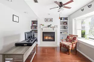 210 W Ridgewood Ct, Longwood, FL 32779 - Photo 11