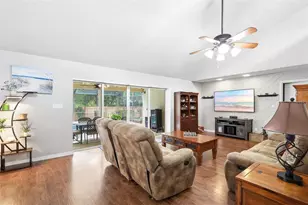 210 W Ridgewood Ct, Longwood, FL 32779 - Photo 9