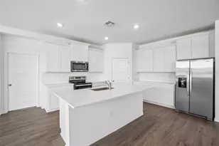 5375 Cloudberry Ave, Lakeland, FL 33811 - Photo 9