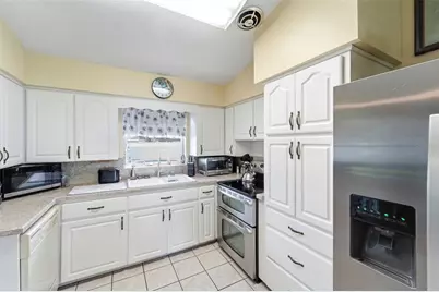123 E Lake Mary Drive, Orlando, FL 32839 - Photo 13