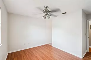 1869 Kings Point Blvd, Kissimmee, FL 34744 - Photo 15