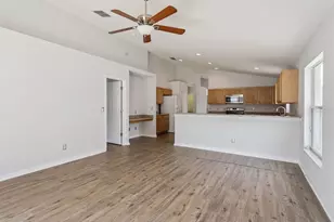622 Delancey Dr, Davenport, FL 33837 - Photo 11