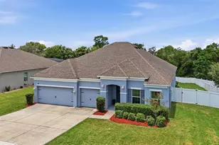 1948 Bell Creek Loop, Fruitland Park, FL 34731 - Photo 5