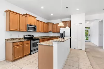 2336 Crosston Circle, Orlando, FL 32824 - Photo 9