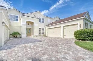 2924 Majestic Isle Dr, Clermont, FL 34711 - Photo 5
