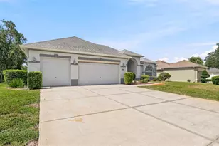 8722 Mississippi Run, Weeki Wachee, FL 34613 - Photo 3