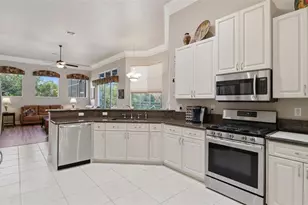 8722 Mississippi Run, Weeki Wachee, FL 34613 - Photo 15